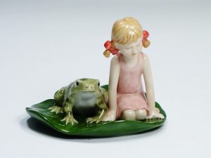 ロイヤル・コペンハーゲンのフィギュリン（親指姫と蛙） | 東京世田谷 