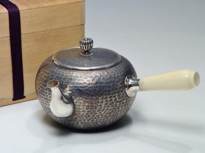 銀999純銀の手製の陶磁器のお茶の純度の純度の銀の杯をはめ込みます1+