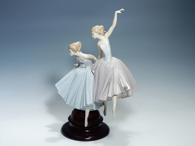 Lladro (リヤドロ) フィギュリン 「二人でバレエ」 | 東京世田谷の買取 