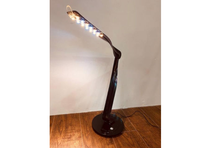 ハーマンミラー リーフ ハーマンミラーのリーフライト(Leaf light)とはどんな照明だっ