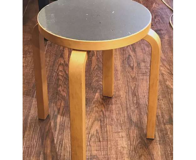 Artek / E60 / スツール | 陶器・着物・家具の買取なら東京世田谷の